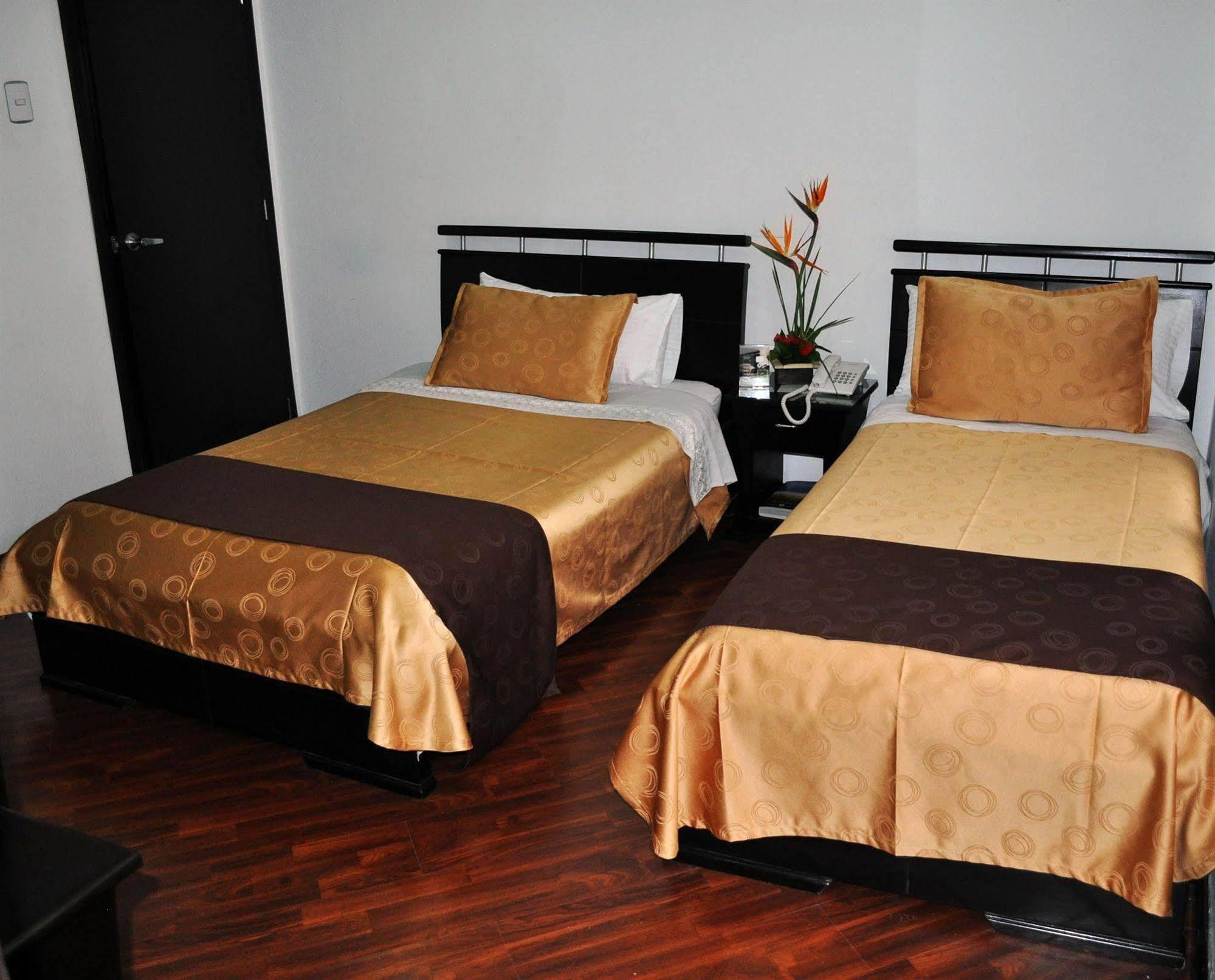 Hotel Quality Comfort House Μπογκοτά Εξωτερικό φωτογραφία